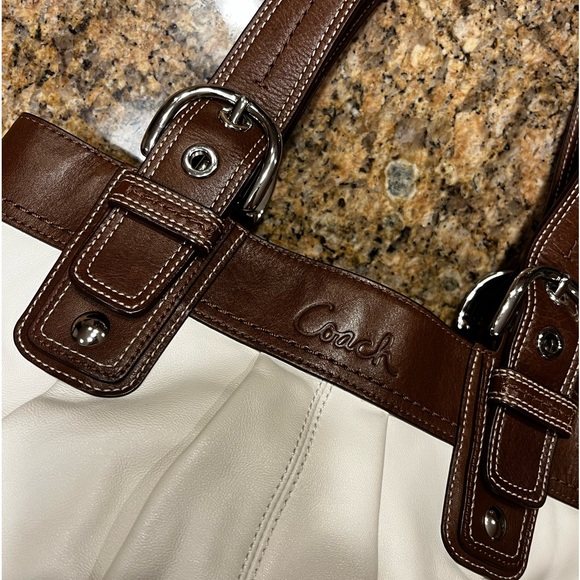 Coach Vintage Leather Shoulder Bag - Picture 2 of 9